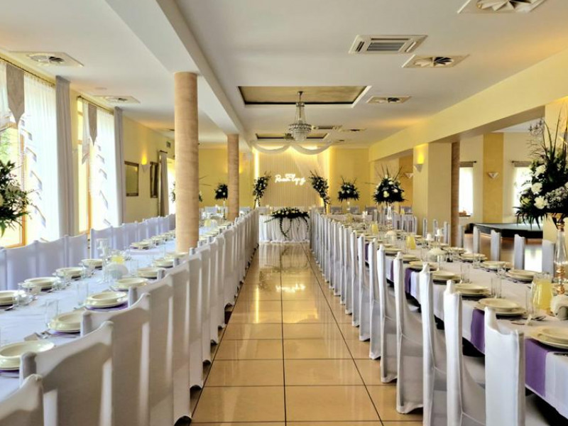 biala-roza-deby-wolskie zdjęcie prezentacji gdzie wesele