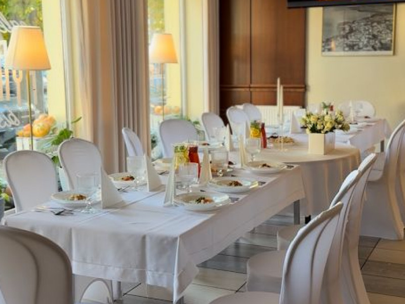 cafe-rynek-bistro-czaplinek zdjęcie prezentacji gdzie wesele