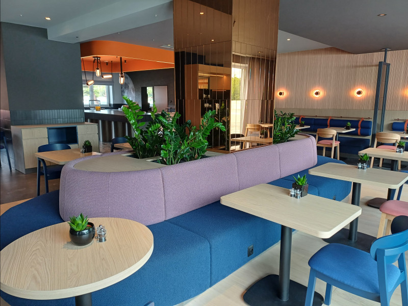 hotel-desilva-inn-katowice-airport zdjęcie prezentacji gdzie wesele