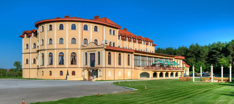 hotel-krolewski-janow-lubelski zdjęcie prezentacji gdzie wesele
