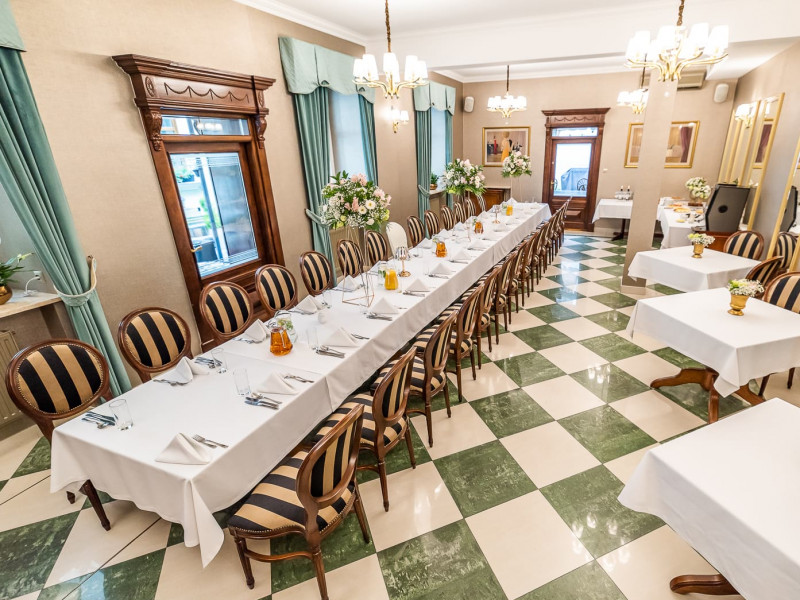 hotel-pod-zlota-roza zdjęcie prezentacji gdzie wesele