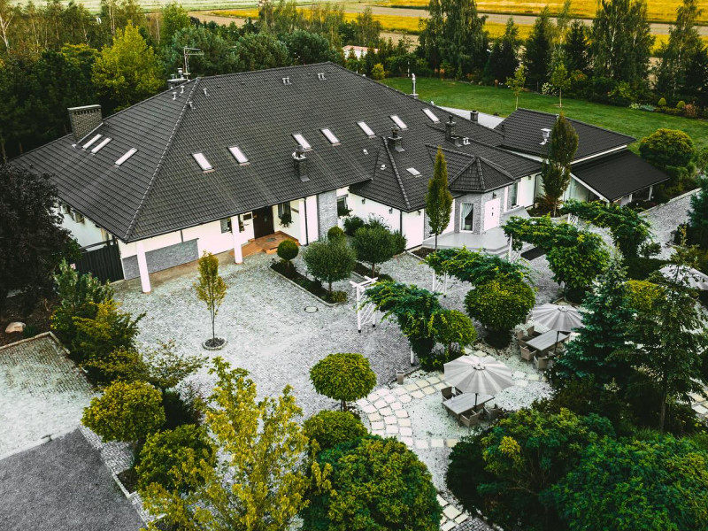 jarzebina-przyjecia-eventy zdjęcie prezentacji gdzie wesele