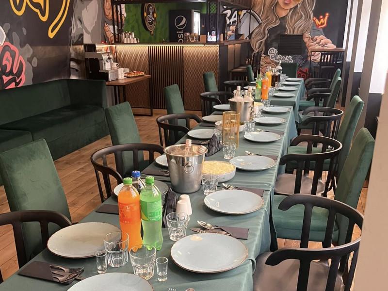 kura-na-chlodnej zdjęcie prezentacji gdzie wesele