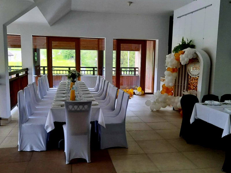 pierogarnia-pierogi-pod-ferdlem zdjęcie prezentacji gdzie wesele