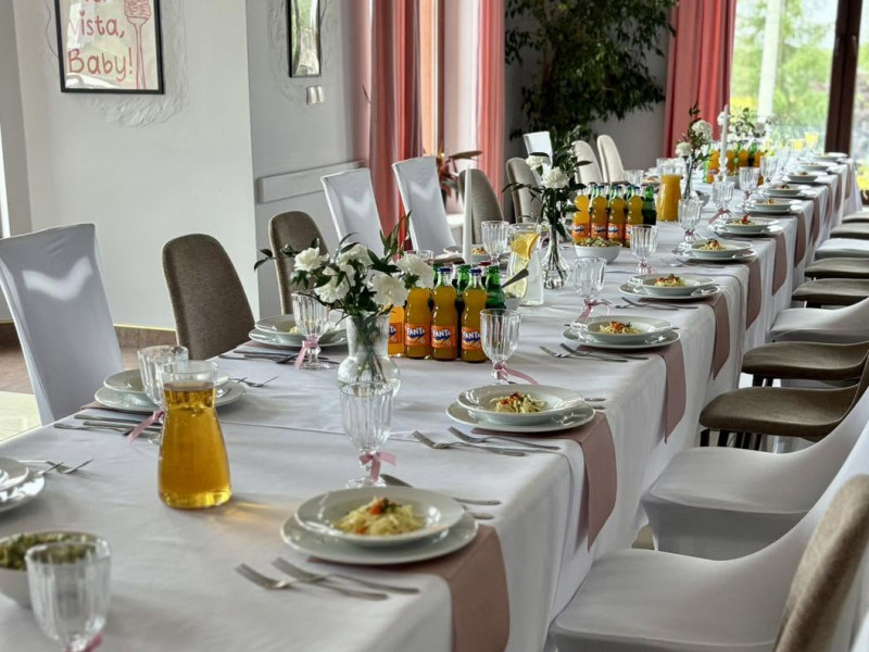 restauracja-przystanek-maszkow zdjęcie prezentacji