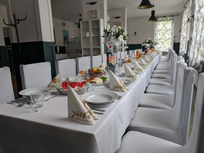 stacja-smak-pionki zdjęcie prezentacji gdzie wesele