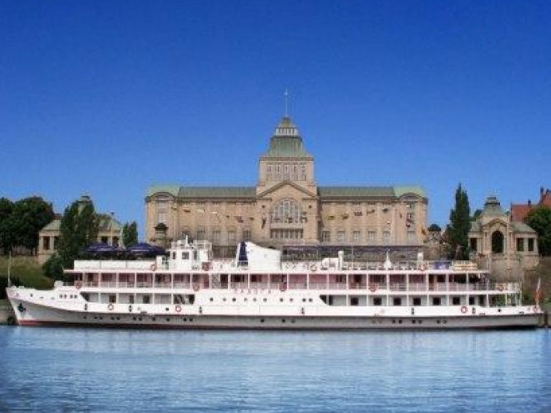 statek-ladoga-restauracja zdjęcie prezentacji gdzie wesele