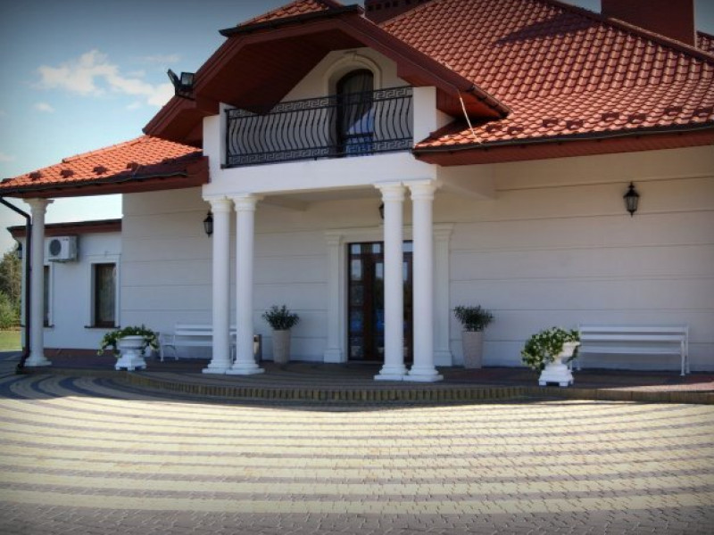 villa-roma-smykow zdjęcie prezentacji gdzie wesele