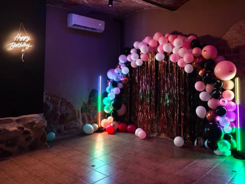 vip-lokal-torun-garbary-1-lokal-na-imprezy-okolicznosciowe-urodziny-przyjecia-18-stki zdjęcie prezentacji gdzie wesele