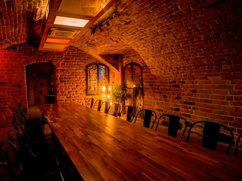 vip-lokal-torun-szczytna-20-kameralna-sala-na-wynajem-urodziny-przyjecia zdjęcie prezentacji gdzie wesele