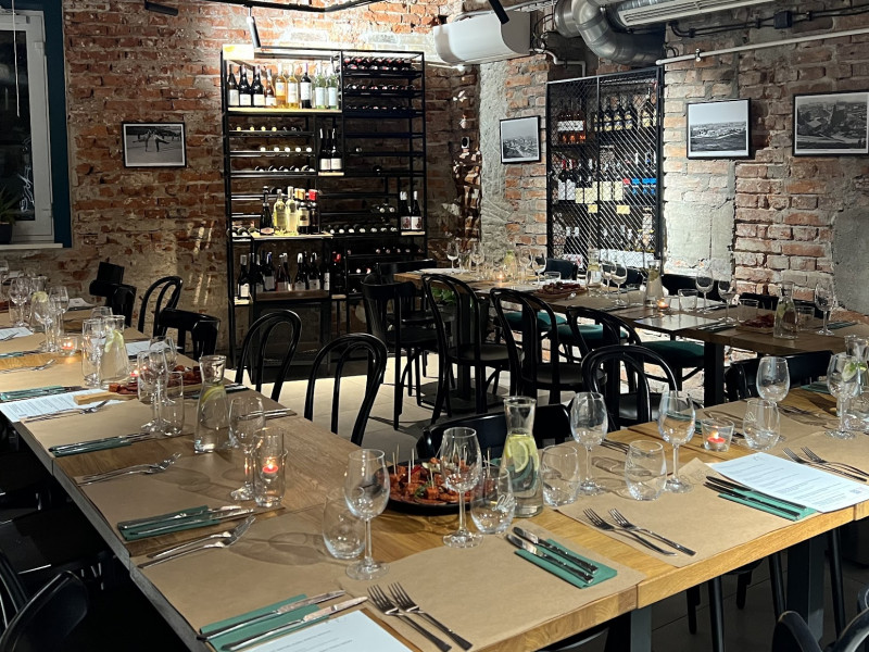 wine-garage zdjęcie prezentacji gdzie wesele