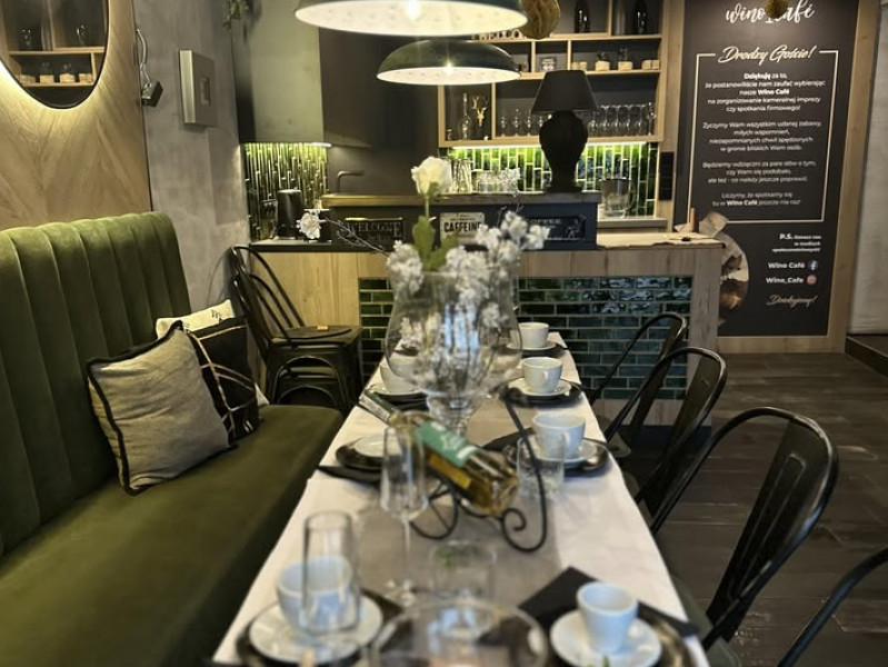 wino-cafe-lokal-na-wylacznosc zdjęcie prezentacji gdzie wesele